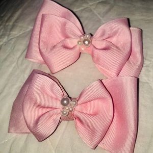Hair bows
